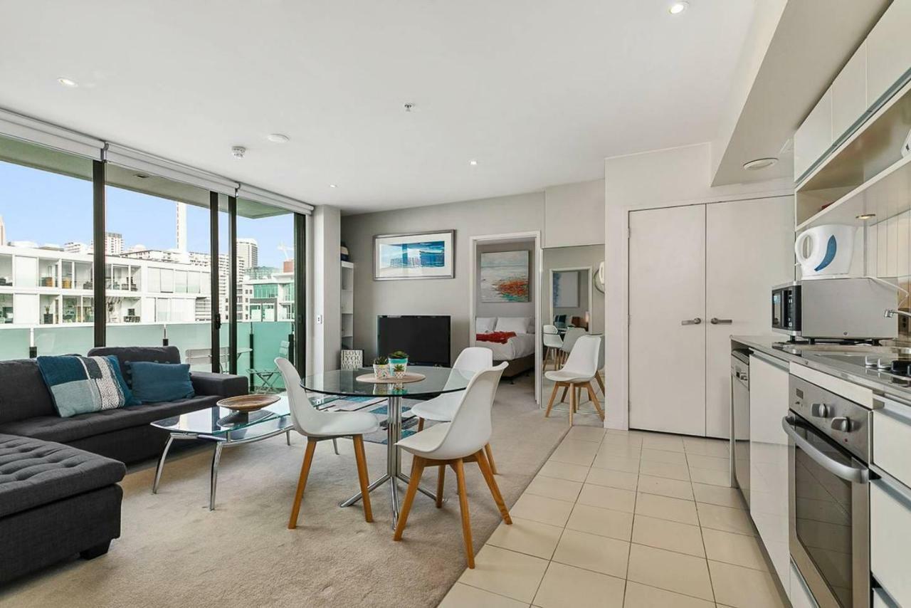 Two Bedroom Apartment - Pool, Gym & Free Parking! Auckland Exterior photo