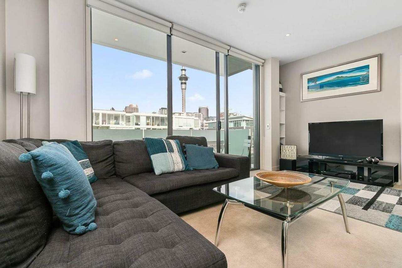 Two Bedroom Apartment - Pool, Gym & Free Parking! Auckland Exterior photo